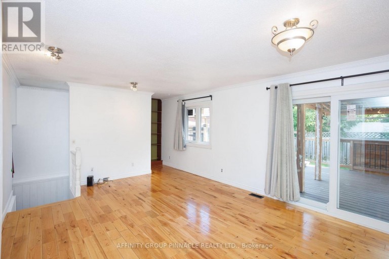 71 GLENELG STREET W, Kawartha Lakes (Lindsay), Ontario, K9V2V6