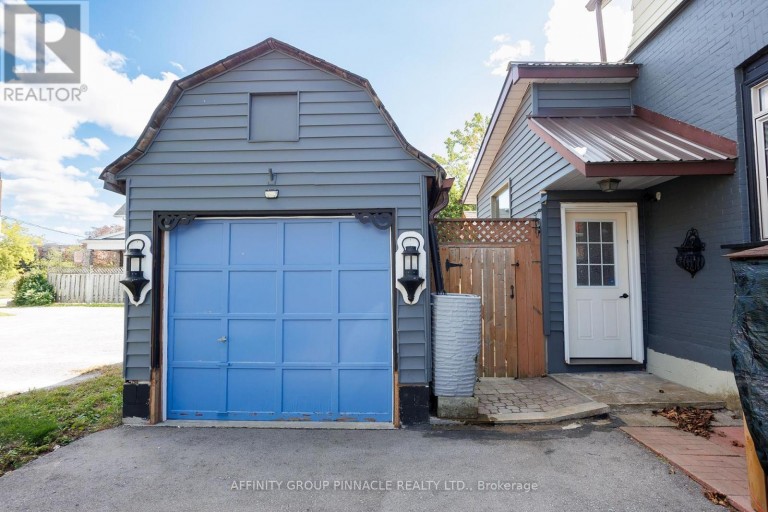 71 GLENELG STREET W, Kawartha Lakes (Lindsay), Ontario, K9V2V6