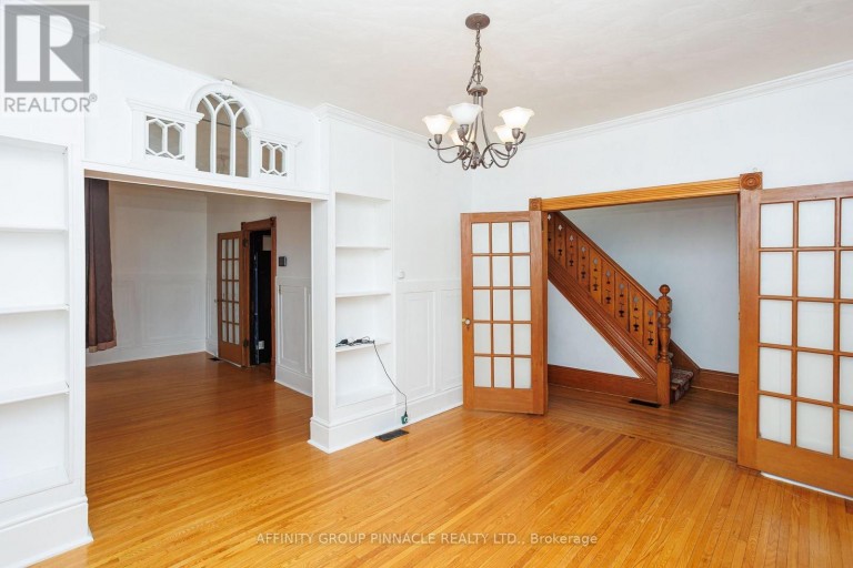 71 GLENELG STREET W, Kawartha Lakes (Lindsay), Ontario, K9V2V6