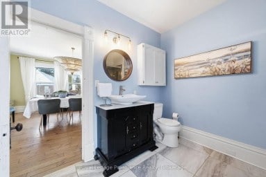 47 PAUL STREET Prince Edward County (Picton) Ontario photo 14