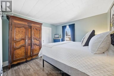 47 PAUL STREET Prince Edward County (Picton) Ontario photo 21
