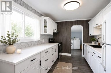 159 BYRON STREET Quinte West (Trenton Ward) Ontario photo 2