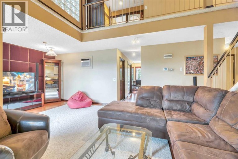 65, 70 Beacham Way NW, Calgary, Alberta, T3K1R8