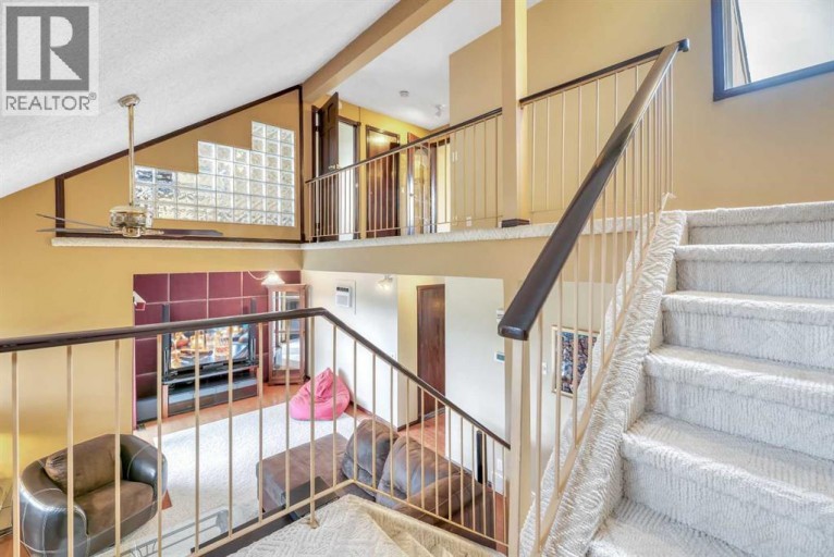 65, 70 Beacham Way NW, Calgary, Alberta, T3K1R8