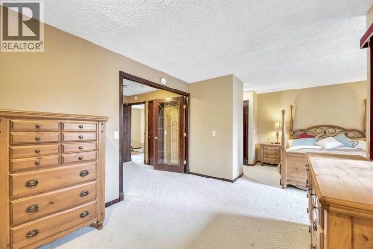 65, 70 Beacham Way NW, Calgary, Alberta, T3K1R8