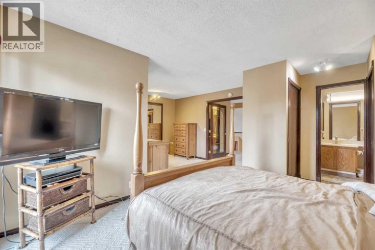 65, 70 Beacham Way NW, Calgary, Alberta, T3K1R8