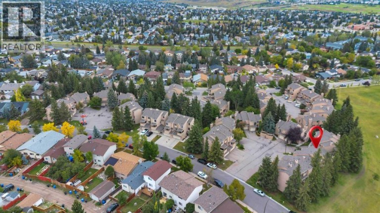 65, 70 Beacham Way NW, Calgary, Alberta, T3K1R8