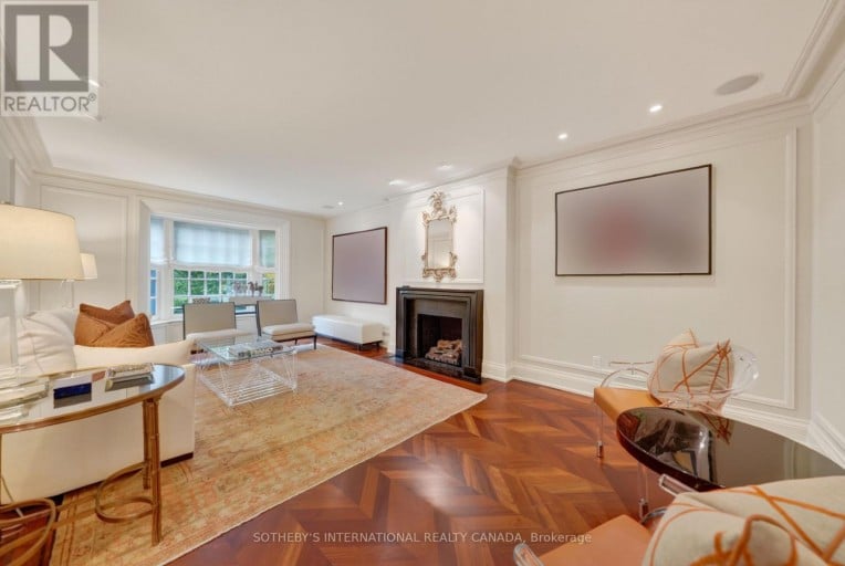 15 ALEXANDRA WOOD, Toronto (Bedford Park-Nortown), Ontario, M5N2S2