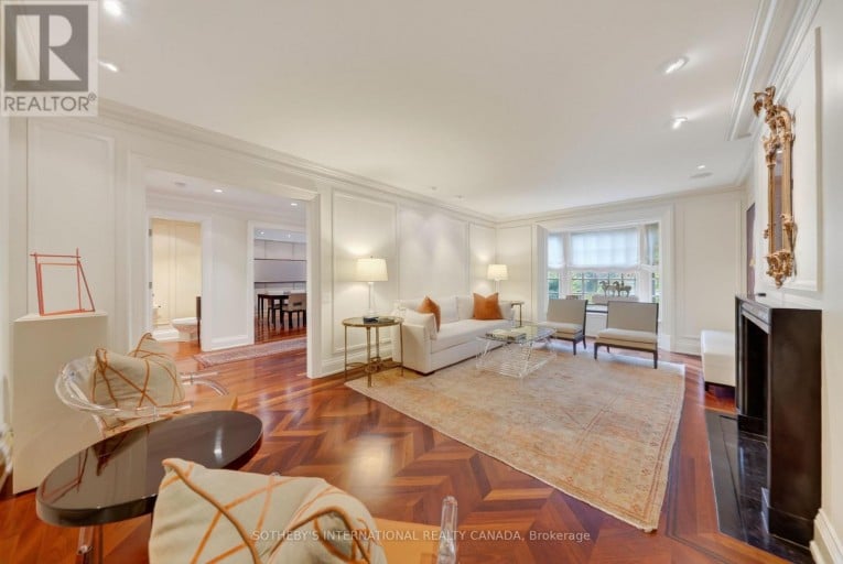 15 ALEXANDRA WOOD, Toronto (Bedford Park-Nortown), Ontario, M5N2S2