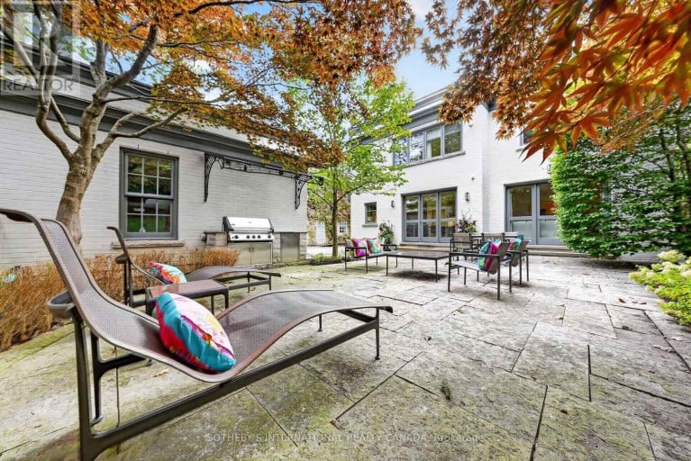 15 ALEXANDRA WOOD, Toronto (Bedford Park-Nortown), Ontario, M5N2S2