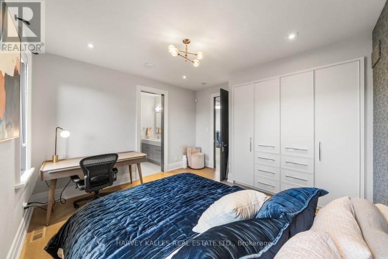 75 BANNOCKBURN AVENUE, Toronto (Bedford Park-Nortown), Ontario, M5M2M9