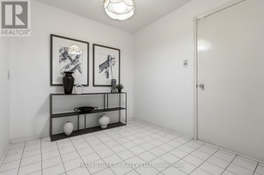 95 WHISTLING HILLS DRIVE Toronto (Milliken) Ontario photo 17