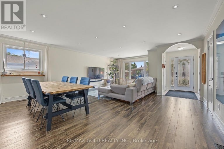 55 MALCOLM CRESCENT, Brampton (Central Park), Ontario, L6S3C7