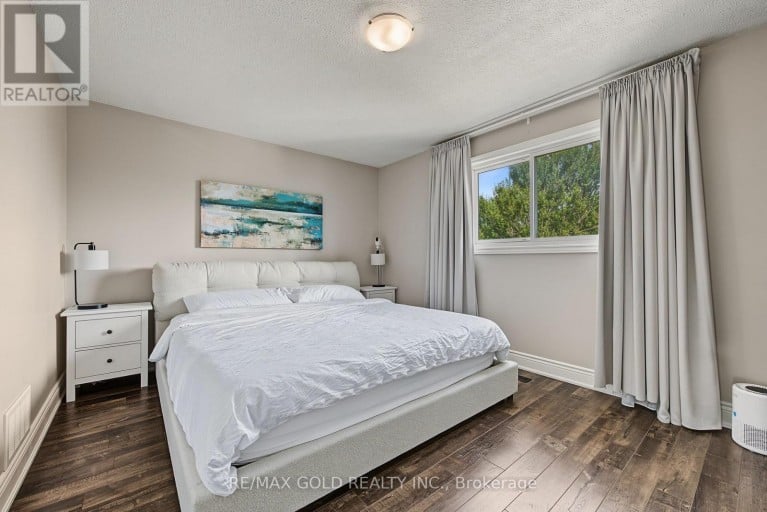 55 MALCOLM CRESCENT, Brampton (Central Park), Ontario, L6S3C7