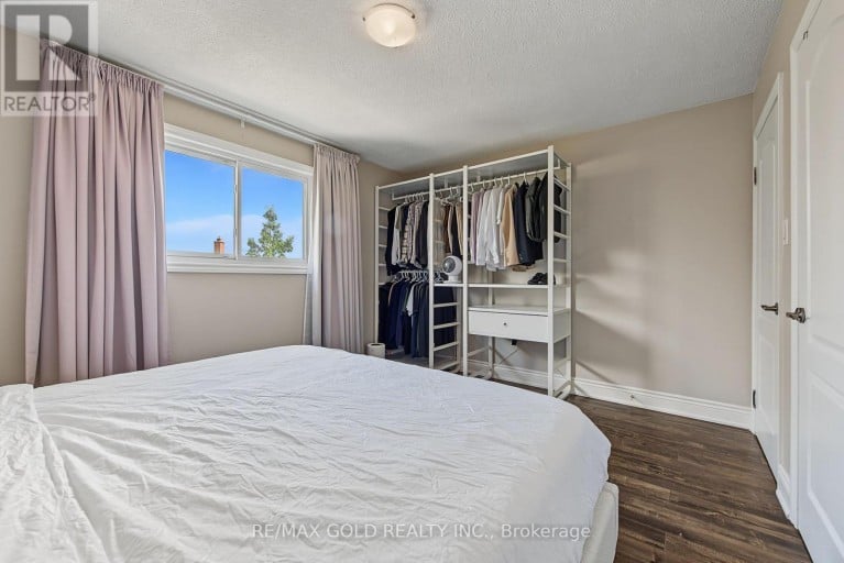 55 MALCOLM CRESCENT, Brampton (Central Park), Ontario, L6S3C7