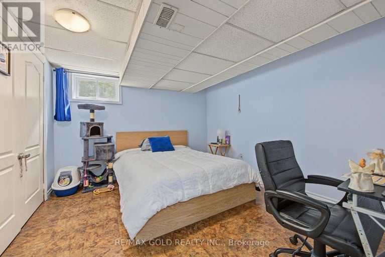 55 MALCOLM CRESCENT, Brampton (Central Park), Ontario, L6S3C7