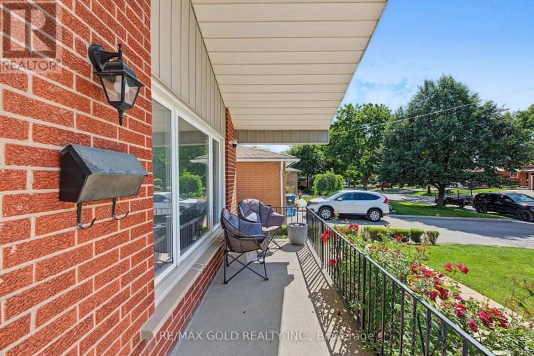 55 MALCOLM CRESCENT, Brampton (Central Park), Ontario, L6S3C7