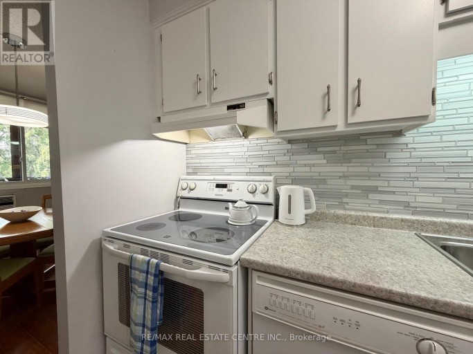 301 - 944 CALEDONIAN VIEW, Cambridge, Ontario, N3H1A5
