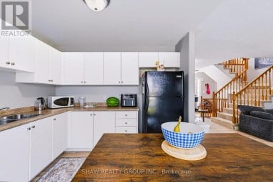 24 FALLINGBROOK CRESCENT Kawartha Lakes (Lindsay) Ontario photo 14