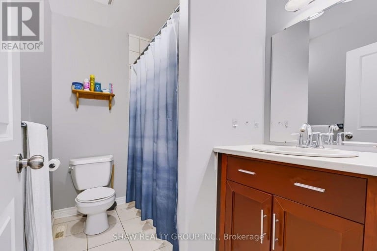 24 FALLINGBROOK CRESCENT, Kawartha Lakes (Lindsay), Ontario, K9V0B3
