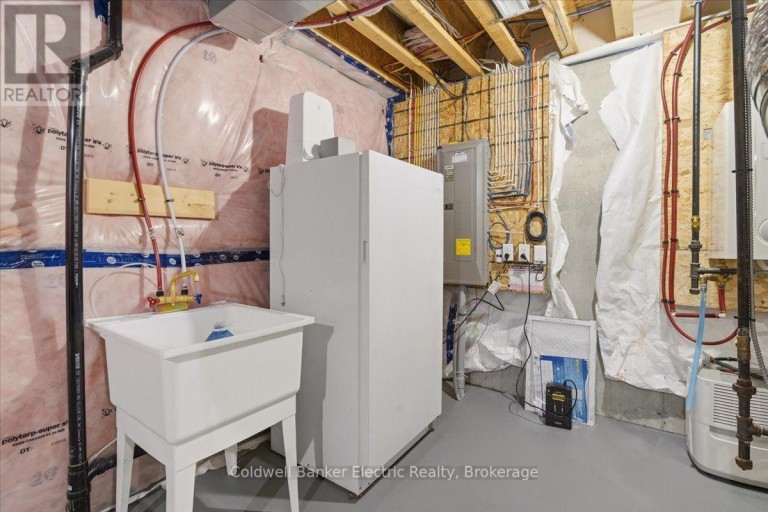 14 - 80 MARSH AVENUE, Peterborough (Northcrest Ward 5), Ontario, K9H0J5