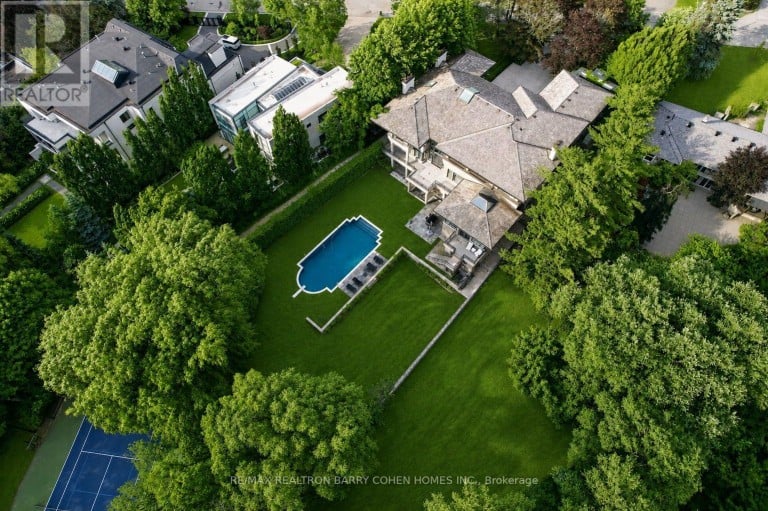17 ALDERBROOK DRIVE, Toronto (Banbury-Don Mills), Ontario, M3B1E3