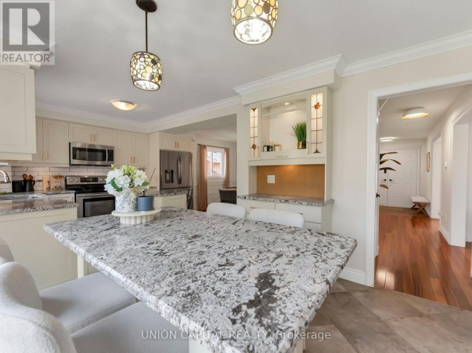 772 PEBBLE COURT, Pickering (Amberlea), Ontario, L1V3P3