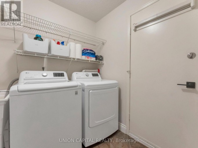 772 PEBBLE COURT, Pickering (Amberlea), Ontario, L1V3P3