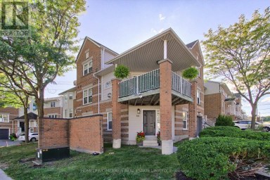 30 BRANDY LANE WAY Newmarket (Central Newmarket) Ontario photo 3