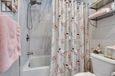 30 BRANDY LANE WAY Newmarket (Central Newmarket) Ontario photo 32