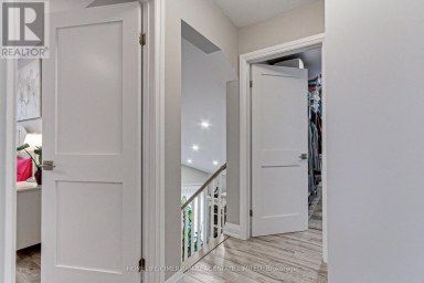 30 BRANDY LANE WAY Newmarket (Central Newmarket) Ontario photo 33