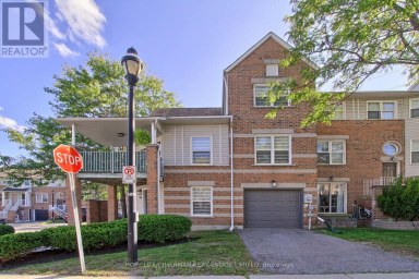30 BRANDY LANE WAY Newmarket (Central Newmarket) Ontario photo 4