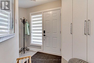 30 BRANDY LANE WAY Newmarket (Central Newmarket) Ontario photo 7
