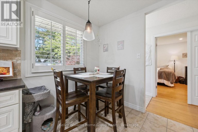 10 PICADILLY PLACE, Guelph (Dovercliffe Park/Old University), Ontario, N1G2P9