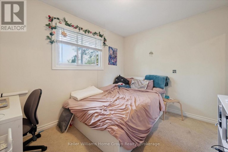 10 PICADILLY PLACE, Guelph (Dovercliffe Park/Old University), Ontario, N1G2P9