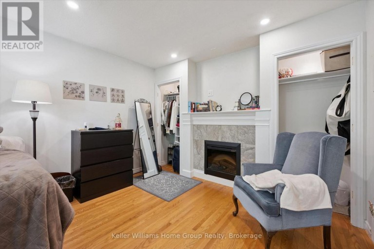 10 PICADILLY PLACE, Guelph (Dovercliffe Park/Old University), Ontario, N1G2P9