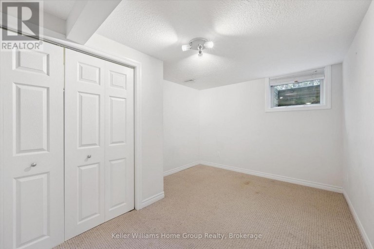 10 PICADILLY PLACE, Guelph (Dovercliffe Park/Old University), Ontario, N1G2P9