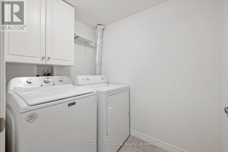 10 PICADILLY PLACE, Guelph (Dovercliffe Park/Old University), Ontario, N1G2P9