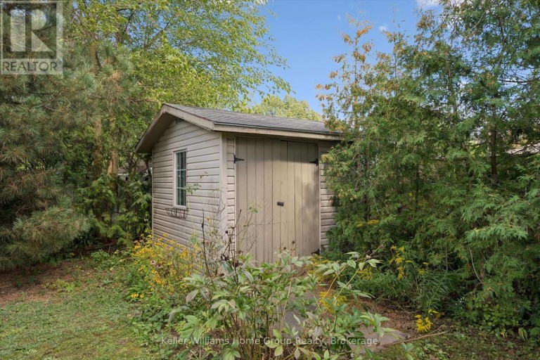 10 PICADILLY PLACE, Guelph (Dovercliffe Park/Old University), Ontario, N1G2P9