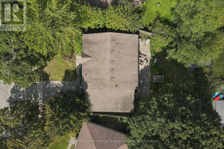 10 PICADILLY PLACE, Guelph (Dovercliffe Park/Old University), Ontario, N1G2P9