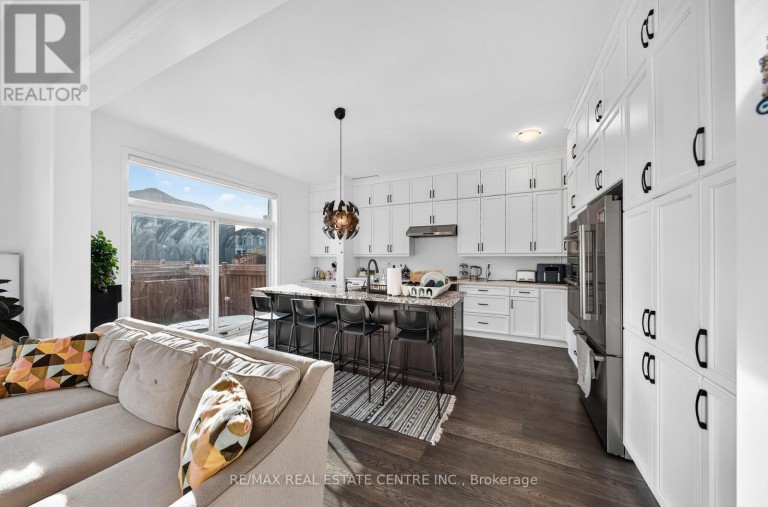 1404 KOVACHIK BOULEVARD, Milton (Walker), Ontario, L9E1W3