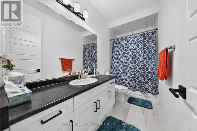 1404 KOVACHIK BOULEVARD, Milton (Walker), Ontario, L9E1W3