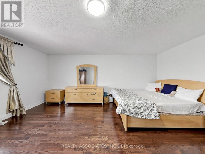 35 GODLIMAN ROAD, Brampton (Credit Valley), Ontario, L6X5G3