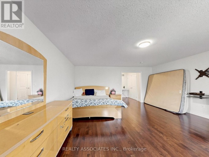 35 GODLIMAN ROAD, Brampton (Credit Valley), Ontario, L6X5G3