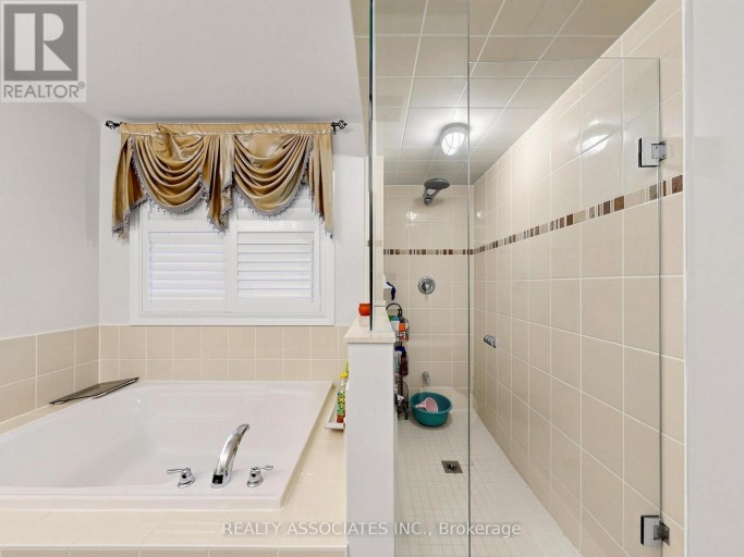 35 GODLIMAN ROAD, Brampton (Credit Valley), Ontario, L6X5G3