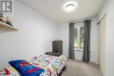 1611 TROSSACKS AVENUE London North (North C) Ontario photo 17