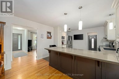 1611 TROSSACKS AVENUE London North (North C) Ontario photo 9