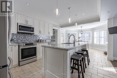 28 RICE DRIVE Whitby (Pringle Creek) Ontario photo 13