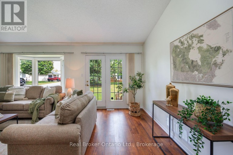 10 NIAGARA TRAIL, Clarington (Newcastle), Ontario, L1B1A2