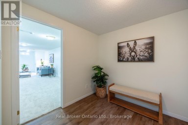 10 NIAGARA TRAIL Clarington (Newcastle) Ontario photo 29